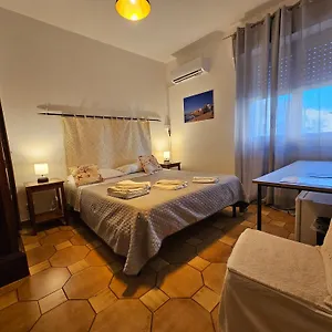 Antonhouse , Alghero Italië